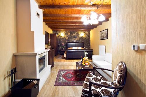 Aghios Athanasios Hôtel | Chalet Lithos