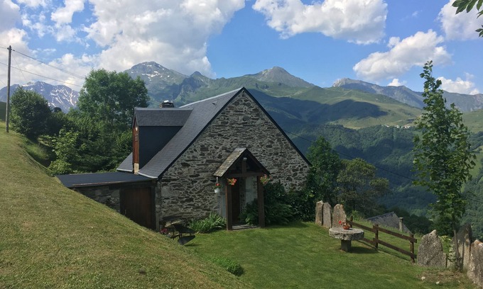 Loudervielle Chalet De Ski | Chalet located on the pass next to Peyragudes unobstructed view of the valley