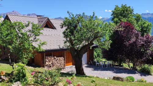 Puy-Sanieres Chalet De Ski | Chalet Mounette Ski Sauna Lac Embrun
