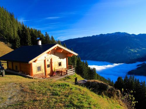 Hippach Chalet De Ski | Chalet Nase at 1700m in the Zillertal