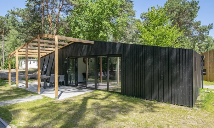 Municipality of Geldrop-Mierlo Chalet De Ski | Chalet moderne avec bien-être, dans un parc de vacances à 12 km depuis Eindhoven