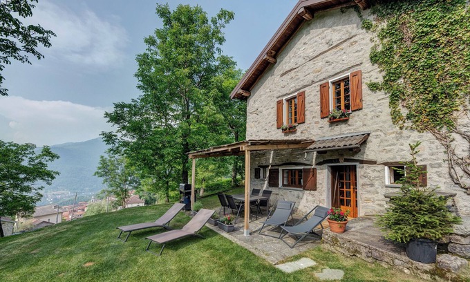 Schignano Chalet De Ski | Chalet "Nini's Home" avec terrasse privée, jardin privé et Wi-Fi