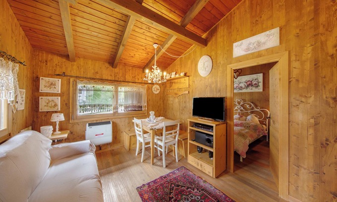 Forno di Zoldo Chalet De Ski | Chalet 'Orserose I Ciodi' avec vue sur la montagne, terrasse partagée et Wi-Fi