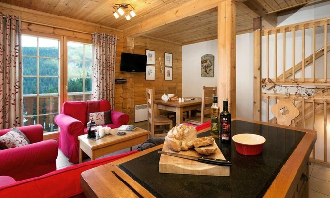 La Roche Chalet De Ski | Chalet, parking, télévision, casier à ski, 70-80m², La Plagne