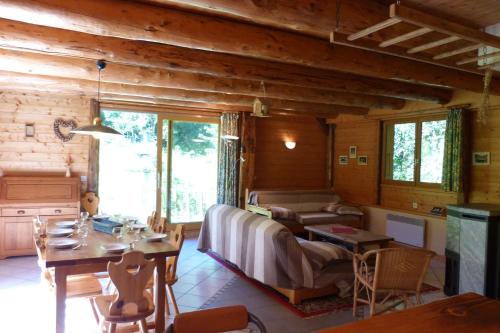 Beaufort Chalet De Ski | Chalet rénové, 8 personnes, 3 chambres - CH02