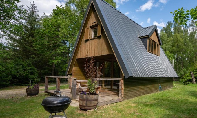 Cannich Chalet De Ski | Chalet Rowan Cottage by Interhome