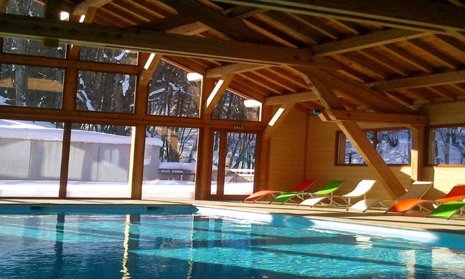 Mont-Saxonnex Chalet De Ski | Chalet, charme savoyard dans cadre préservé, piscine chauffée, idéal famille