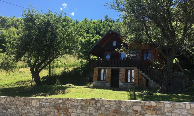 Jarrier Chalet De Ski | Chalet Savoyard