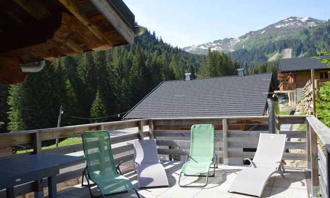 Chatel Chalet De Ski | Chalet 14 personnes, jacuzzi, 200m télésiège de Pré la Joux, Châtel Réservation