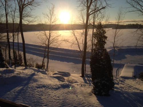 Mauricie Chalet De Ski | Chalet spa rivière saint Maurice