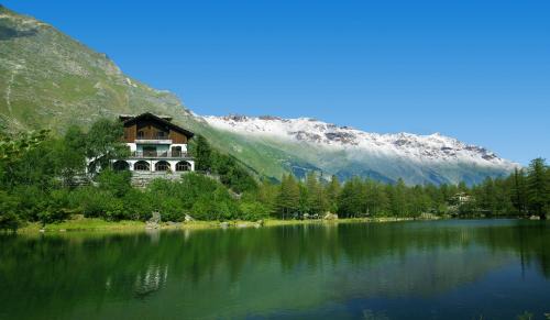 Moncenisio Hôtel | Chalet Sul Lago Hotel In Montagna
