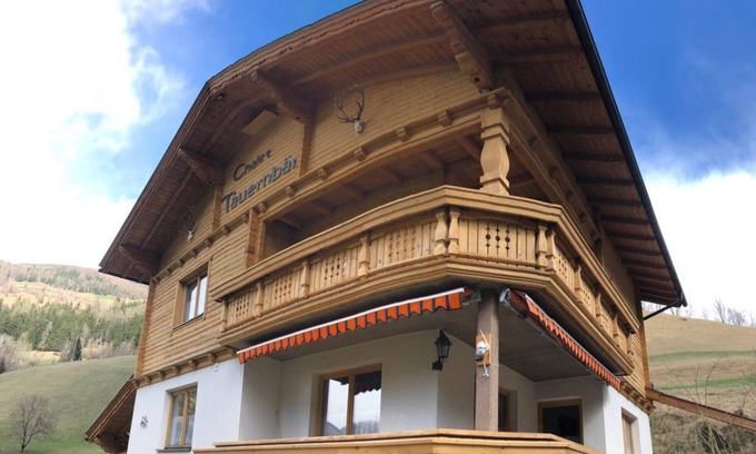 Grosskirchheim Maison | Chalet Tauernbär - Ferienhaus, Dusche und Bad, WC, 3 Schlafräume
