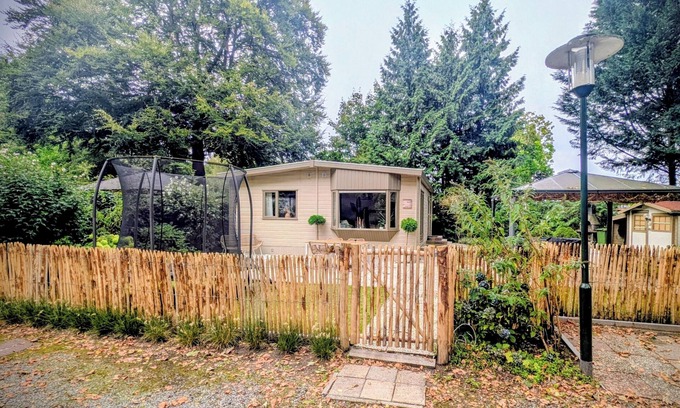 Voorthuizen Chalet De Ski | Chalet The Forestbubble #Veluwe #Swimmingpool #Familypark