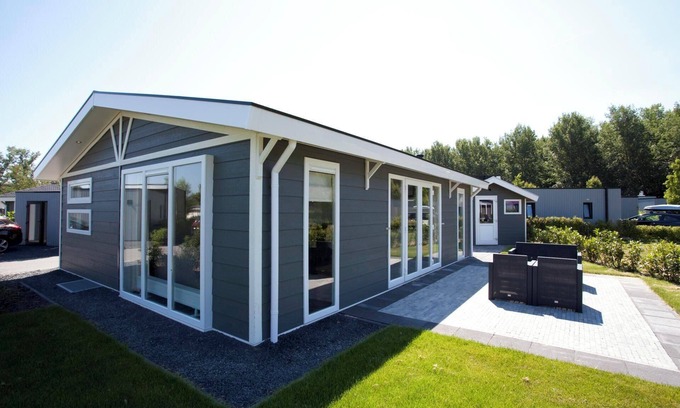 Velsen-Zuid Maison | Chalet with 2 bedrooms and a terrace