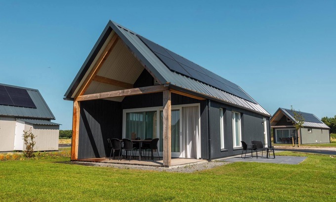 Cadzand-Bad Maison | Chalet with 3 bedrooms, bathroom and veranda