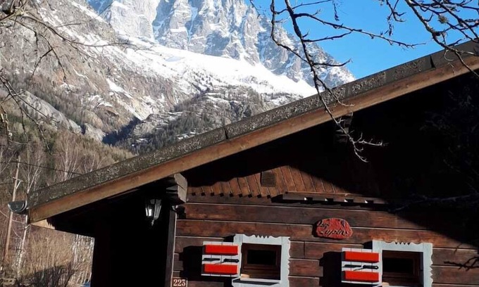 Les Tines Chalet De Ski | #Chalet indépendant, mezzanine, jardin clos, terrasse, parking, face Mont-Blanc