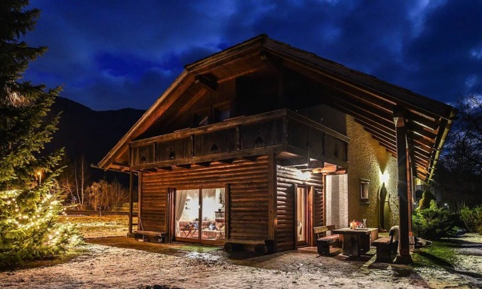 Kranjska Gora Chalet De Ski | Chalet Zala, Garden, Terace, EVcharger, Sauna, Jacuzzi