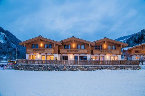 Rohrberg Maison | Chalets Hotter - Ferienhaus mit E-Ladestation
