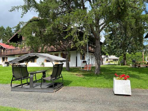 Saint Ferreol les Neiges Chalet De Ski | Chalets Montmorency Mont-Sainte-Anne