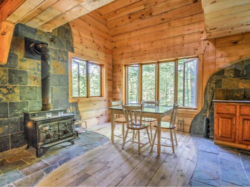 Bryson Chalet De Ski | Chalets rustique - Érablière Momentum