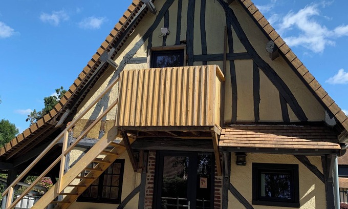 Hauville Lit Et Petit-Déjeuner | Vrbo Property