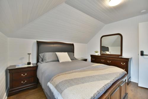 Saint-Pascal Hôtel | Chambre 306 de l'hôtel Victoria confortable et moderne