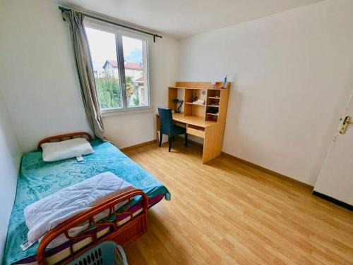 Quartier Chorier-Berriat Appartement | Chambre au Cœur Grenoble - Calme & Tout Equipé avec WIFI