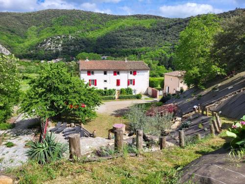 Riols Lit Et Petit-Déjeuner | Chambre d'hôte Le Clos d'Audio à Riols