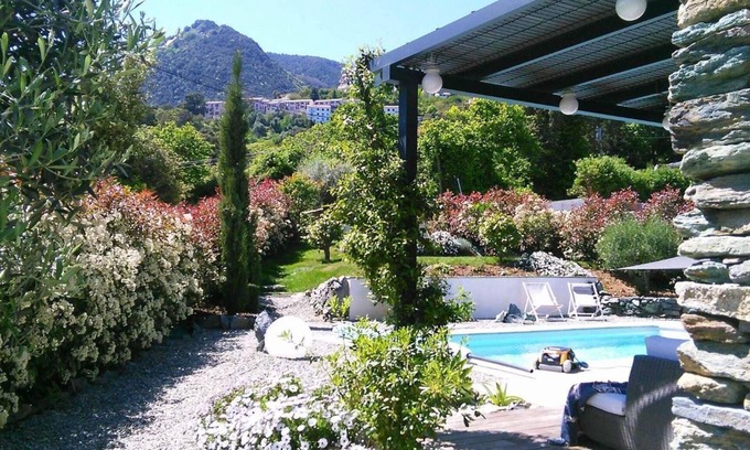 Valle-de-Campoloro Maison | Chambre d'Hote A Sulana