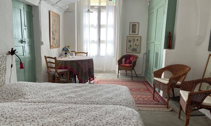 Saint-Hippolyte-du-Fort Lit Et Petit-Déjeuner | Chambre Nicolas, fraîche en été, chaude en hiver
