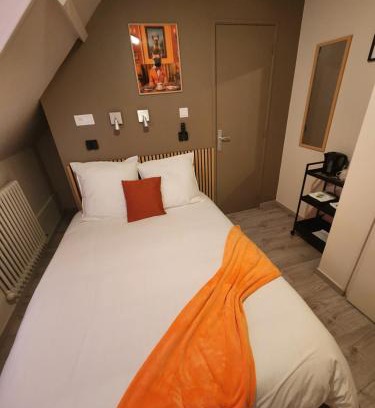 Saint-Nicolas-d'Aliermont Lit Et Petit-Déjeuner | chambre orange