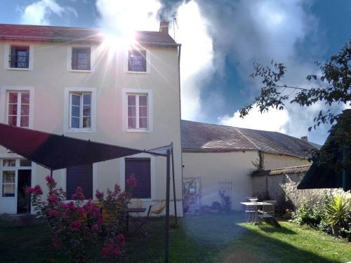 Janville Lit Et Petit-Déjeuner | Chambre Japonaise avec Lit King-Size en Maison d'Hôtes, Proche Autoroute A10, Chartres et Orléans - FR-1-581-111