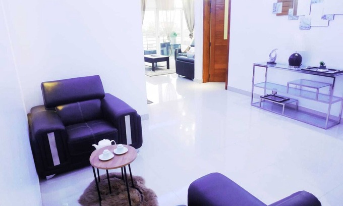 Point E Hôtel | Chambre meublé Dakar : Avenue cheikh Anta Diop
