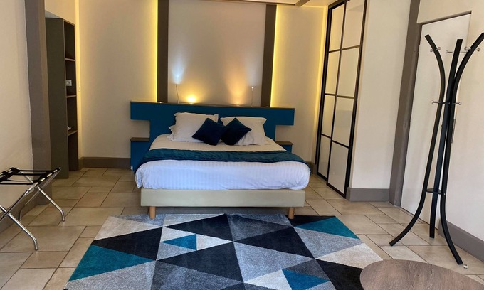Joinville Hôtel | Chambre Moderne Avec spa Privatif