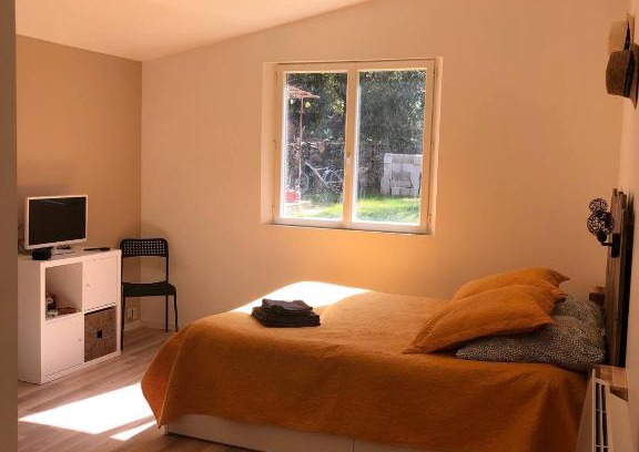 Correns Maison | Chambre privée avec vue et piscine