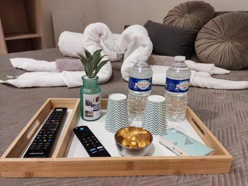 Thiers-sur-Theve Lit Et Petit-Déjeuner | Chambre spacieuse, jacuzzi, proche parc Astérix