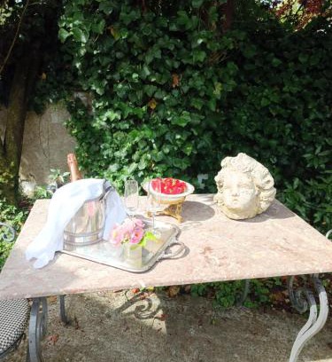 Chenehutte-Treves-Cunault Lit Et Petit-Déjeuner | Chambres d'Hôtes Manoir de Montecler