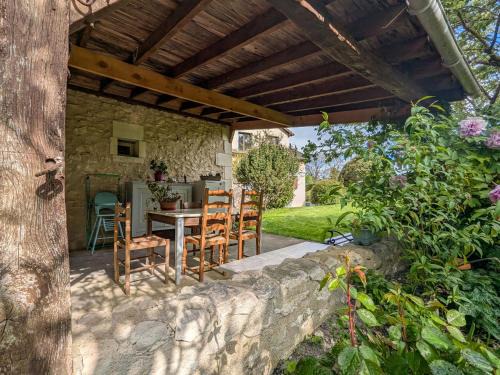 Chatillon-sur-Indre Lit Et Petit-Déjeuner | Chambres d'hôtes avec jardin près des châteaux de la Loire - FR-1-591-666