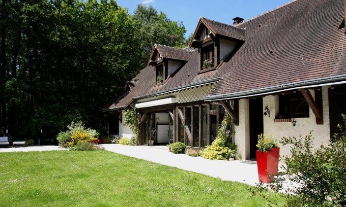 Nouan-sur-Loire Lit Et Petit-Déjeuner | Chambres d'hôtes et table d'hôtes L'Intemporelle