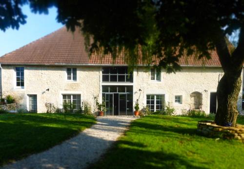 Baume-les-Dames Lit Et Petit-Déjeuner | Chambres d'hôtes Béred Vuillemin