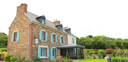 Ploubazlanec Lit Et Petit-Déjeuner | Chambres d'hôtes face à Bréhat, Maison des îles