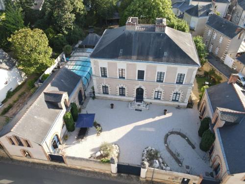 Thouarce Lit Et Petit-Déjeuner | Chambres d'Hôtes Le Clos des 3 Rois
