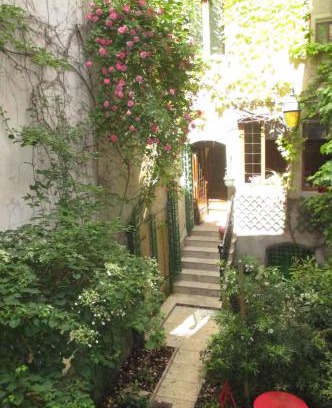 Luneville Maison | Chambres d'hôtes Le Patio d'Alain et Véronique Lunéville
