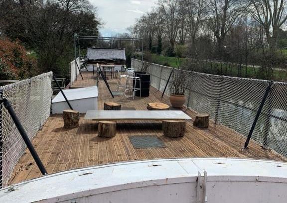 Minimes - Barriere de Paris Location De Bateaux | chambres dans peniche un air de vacances