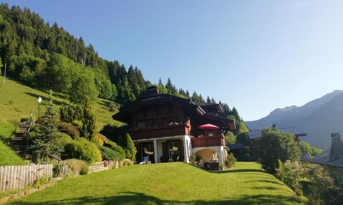 La Cote-d'Arbroz Maison | Chambres en chalet petit déjeuner inclus
