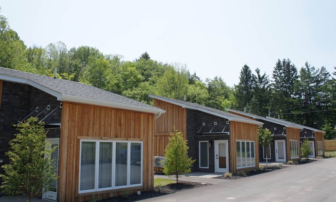 Ellicottville Maison | chamonix tiny loft cabin 8
