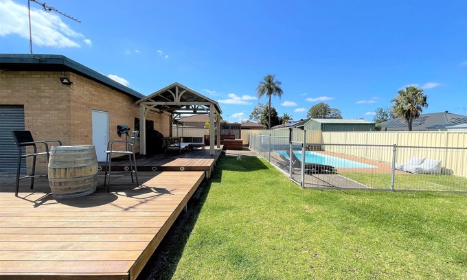 Heddon Greta Maison | Champagne by the Pool - Gateway to the Hunter Valley
