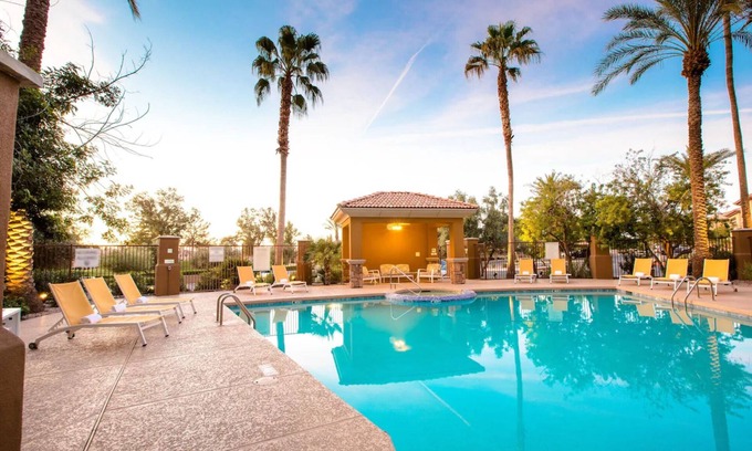 Ocotillo Hôtel | Chandler Hotel Retreat: Outdoor Pool, Hot Tub, On-Site Dining & Golf Nearby