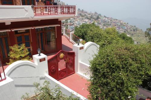 Pauri Lit Et Petit-Déjeuner | Chandruma Cottage
