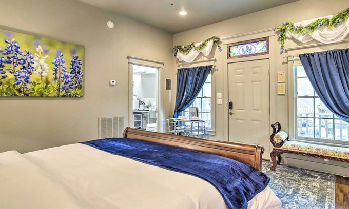 Chappell Hill Cottage | NEW! Chappell Hill Casita w/ Great Outdoor Space!